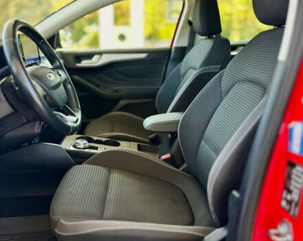 Красный Форд Фокус, объемом двигателя 1.5 л и пробегом 242 тыс. км за 12499 $, фото 10 на Automoto.ua