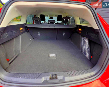 Красный Форд Фокус, объемом двигателя 2 л и пробегом 170 тыс. км за 15000 $, фото 7 на Automoto.ua