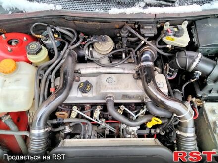 Червоний Форд Фокус, об'ємом двигуна 1.8 л та пробігом 1 тис. км за 3400 $, фото 1 на Automoto.ua