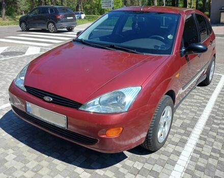 Красный Форд Фокус, объемом двигателя 1.6 л и пробегом 323 тыс. км за 2095 $, фото 1 на Automoto.ua