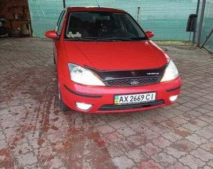 Красный Форд Фокус, объемом двигателя 1.8 л и пробегом 218 тыс. км за 5300 $, фото 1 на Automoto.ua