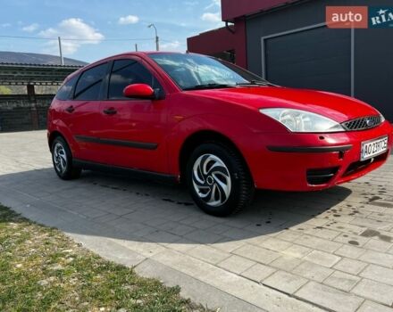 Красный Форд Фокус, объемом двигателя 1.6 л и пробегом 367 тыс. км за 1600 $, фото 1 на Automoto.ua