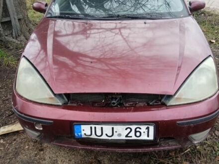 Красный Форд Фокус, объемом двигателя 1.8 л и пробегом 300 тыс. км за 300 $, фото 1 на Automoto.ua