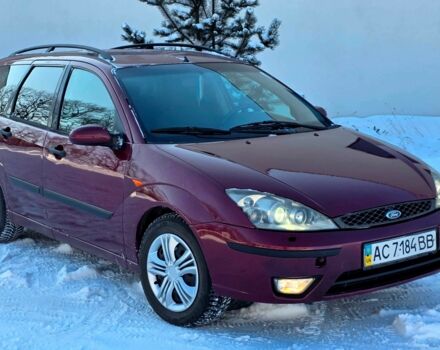 Красный Форд Фокус, объемом двигателя 1.8 л и пробегом 356 тыс. км за 3250 $, фото 1 на Automoto.ua