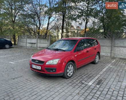 Красный Форд Фокус, объемом двигателя 1.6 л и пробегом 260 тыс. км за 2800 $, фото 1 на Automoto.ua