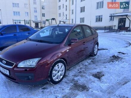 Червоний Форд Фокус, об'ємом двигуна 2 л та пробігом 252 тис. км за 4300 $, фото 1 на Automoto.ua