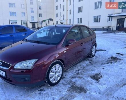 Червоний Форд Фокус, об'ємом двигуна 2 л та пробігом 252 тис. км за 4300 $, фото 1 на Automoto.ua
