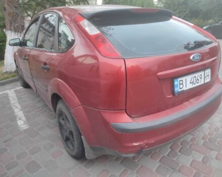 Красный Форд Фокус, объемом двигателя 1.6 л и пробегом 120 тыс. км за 2500 $, фото 1 на Automoto.ua
