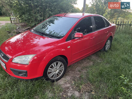 Форд Фокус 2005 у Коростене на Automoto.ua Червоний Форд Фокус, об'ємом двигуна 2.01 л та пробігом 280 тис. км за 3800 $, фото 1 на Automoto.ua