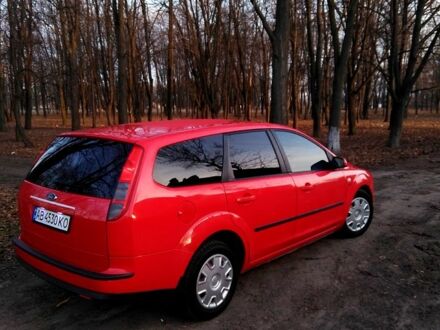 Красный Форд Фокус, объемом двигателя 1.4 л и пробегом 224 тыс. км за 4900 $, фото 1 на Automoto.ua