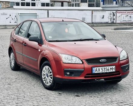 Червоний Форд Фокус, об'ємом двигуна 1.6 л та пробігом 222 тис. км за 3999 $, фото 1 на Automoto.ua