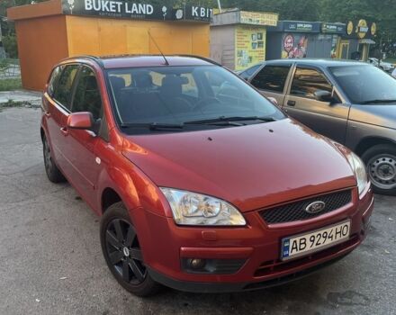 Красный Форд Фокус, объемом двигателя 1.6 л и пробегом 222 тыс. км за 5500 $, фото 1 на Automoto.ua
