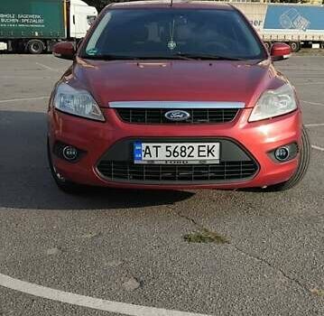 Червоний Форд Фокус, об'ємом двигуна 1.6 л та пробігом 222 тис. км за 5500 $, фото 1 на Automoto.ua
