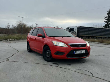 Красный Форд Фокус, объемом двигателя 1.56 л и пробегом 295 тыс. км за 5299 $, фото 1 на Automoto.ua