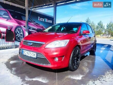 Красный Форд Фокус, объемом двигателя 1.6 л и пробегом 129 тыс. км за 7200 $, фото 1 на Automoto.ua