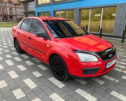Красный Форд Фокус, объемом двигателя 1.4 л и пробегом 132 тыс. км за 2400 $, фото 1 на Automoto.ua
