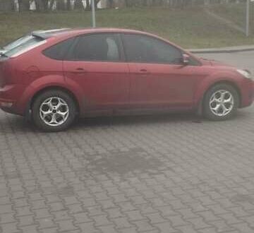 Красный Форд Фокус, объемом двигателя 1.6 л и пробегом 252 тыс. км за 5000 $, фото 1 на Automoto.ua