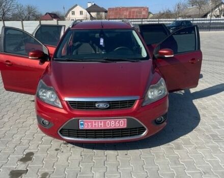 Красный Форд Фокус, объемом двигателя 1.6 л и пробегом 204 тыс. км за 5600 $, фото 1 на Automoto.ua