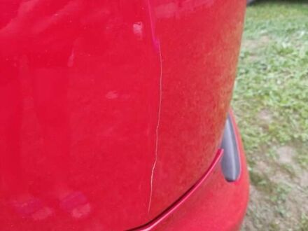 Красный Форд Фокус, объемом двигателя 1.8 л и пробегом 330 тыс. км за 4600 $, фото 1 на Automoto.ua