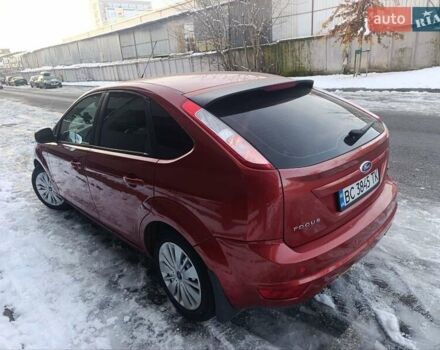 Красный Форд Фокус, объемом двигателя 1.8 л и пробегом 220 тыс. км за 6000 $, фото 1 на Automoto.ua