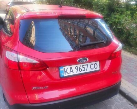 Красный Форд Фокус, объемом двигателя 1.6 л и пробегом 218 тыс. км за 6700 $, фото 1 на Automoto.ua