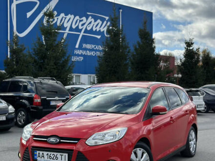 Красный Форд Фокус, объемом двигателя 1.6 л и пробегом 256 тыс. км за 6400 $, фото 1 на Automoto.ua