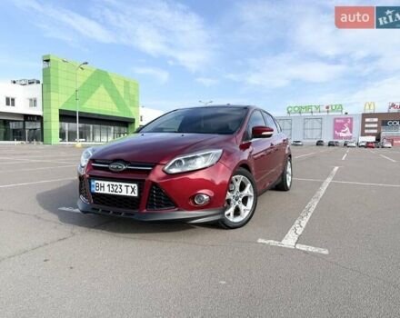 Красный Форд Фокус, объемом двигателя 2 л и пробегом 180 тыс. км за 6850 $, фото 1 на Automoto.ua