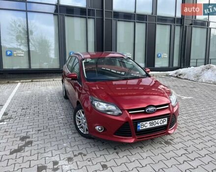 Красный Форд Фокус, объемом двигателя 1.6 л и пробегом 228 тыс. км за 8600 $, фото 1 на Automoto.ua