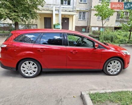 Красный Форд Фокус, объемом двигателя 1.6 л и пробегом 308 тыс. км за 6300 $, фото 1 на Automoto.ua