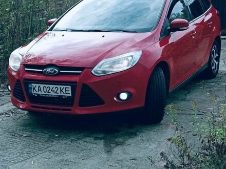 Красный Форд Фокус, объемом двигателя 1.6 л и пробегом 280 тыс. км за 6800 $, фото 1 на Automoto.ua
