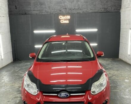 Красный Форд Фокус, объемом двигателя 2 л и пробегом 297 тыс. км за 6800 $, фото 1 на Automoto.ua