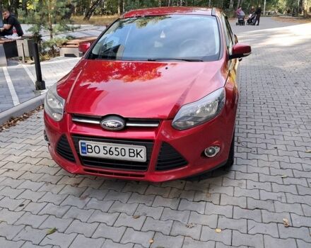 Красный Форд Фокус, объемом двигателя 1.6 л и пробегом 205 тыс. км за 4800 $, фото 1 на Automoto.ua