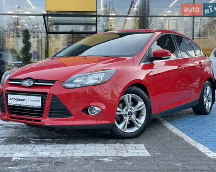Красный Форд Фокус, объемом двигателя 1 л и пробегом 144 тыс. км за 6999 $, фото 1 на Automoto.ua