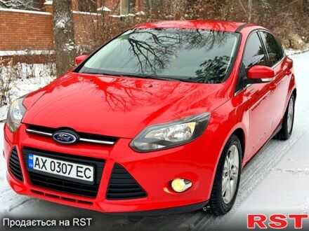 Форд Фокус 2013 у Харкові на Automoto.ua Червоний Форд Фокус, об'ємом двигуна 1 л та пробігом 145 тис. км за 7000 $, фото 1 на Automoto.ua