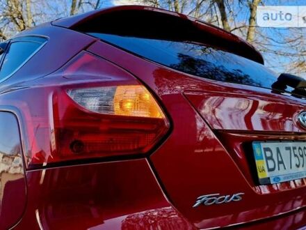 Красный Форд Фокус, объемом двигателя 1 л и пробегом 78 тыс. км за 8970 $, фото 1 на Automoto.ua