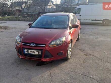 Форд Фокус 2013 в Днепре (Днепропетровске) на Automoto.ua Красный Форд Фокус, объемом двигателя 2 л и пробегом 132 тыс. км за 8999 $, фото 1 на Automoto.ua