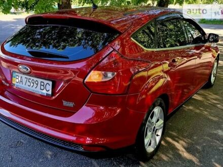 Красный Форд Фокус, объемом двигателя 1 л и пробегом 78 тыс. км за 8750 $, фото 1 на Automoto.ua