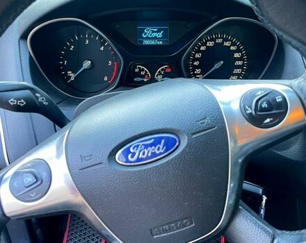 Червоний Форд Фокус, об'ємом двигуна 2 л та пробігом 20300 тис. км за 9000 $, фото 1 на Automoto.ua