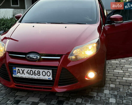Червоний Форд Фокус, об'ємом двигуна 1 л та пробігом 98 тис. км за 8500 $, фото 1 на Automoto.ua