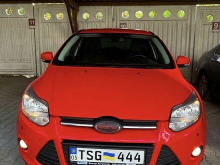 Форд Фокус 2014 в Киеве на Automoto.ua Красный Форд Фокус, объемом двигателя 0 л и пробегом 137 тыс. км за 6400 $, фото 1 на Automoto.ua