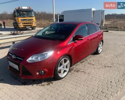 Красный Форд Фокус, объемом двигателя 2 л и пробегом 112 тыс. км за 8500 $, фото 1 на Automoto.ua