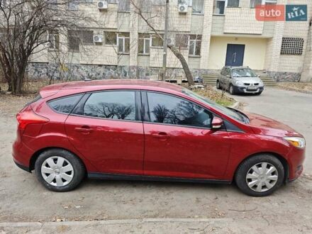 Форд Фокус 2015 в Киеве на Automoto.ua Красный Форд Фокус, объемом двигателя 1.99 л и пробегом 160 тыс. км за 7100 $, фото 1 на Automoto.ua