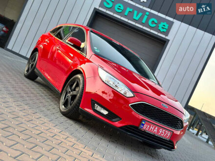 Форд Фокус 2015 в Луцке на Automoto.ua Красный Форд Фокус, объемом двигателя 1.5 л и пробегом 228 тыс. км за 7500 $, фото 1 на Automoto.ua