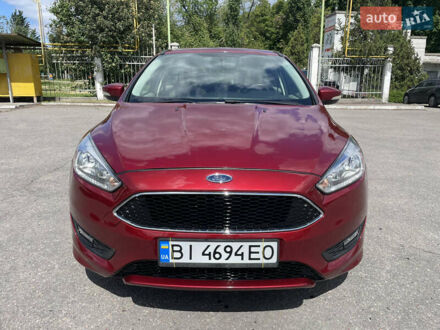 Форд Фокус 2015 в Кременчуге на Automoto.ua Красный Форд Фокус, объемом двигателя 2 л и пробегом 170 тыс. км за 8750 $, фото 1 на Automoto.ua