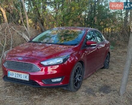 Красный Форд Фокус, объемом двигателя 2 л и пробегом 180 тыс. км за 8200 $, фото 1 на Automoto.ua
