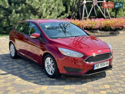 Форд Фокус 2016 в Днепре (Днепропетровске) на Automoto.ua Красный Форд Фокус, объемом двигателя 2 л и пробегом 128 тыс. км за 8999 $, фото 1 на Automoto.ua