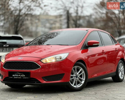 Червоний Форд Фокус, об'ємом двигуна 2 л та пробігом 92 тис. км за 7900 $, фото 1 на Automoto.ua