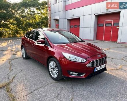 Червоний Форд Фокус, об'ємом двигуна 2 л та пробігом 221 тис. км за 8500 $, фото 1 на Automoto.ua
