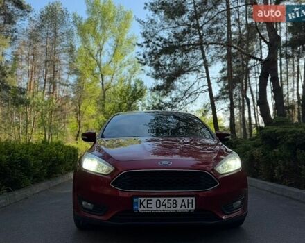 Красный Форд Фокус, объемом двигателя 2 л и пробегом 240 тыс. км за 8700 $, фото 1 на Automoto.ua