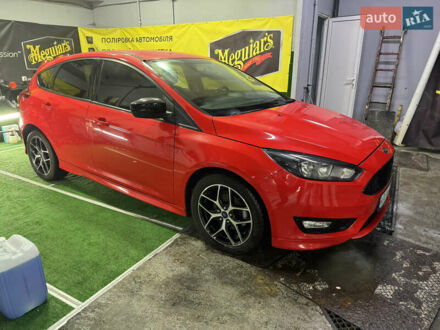 Червоний Форд Фокус, об'ємом двигуна 2 л та пробігом 163 тис. км за 8500 $, фото 1 на Automoto.ua